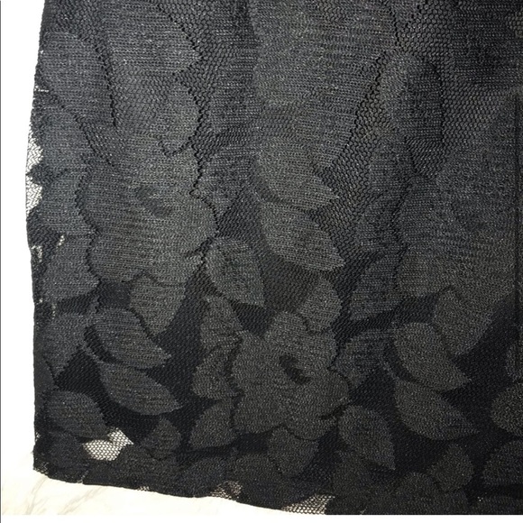 Mini black lace dress - Picture 5 of 7